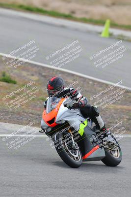 media/Mar-05-2023-TrackXperience (Sun) [[a95d40e56a]]/Group 3/session 2 turn 4/